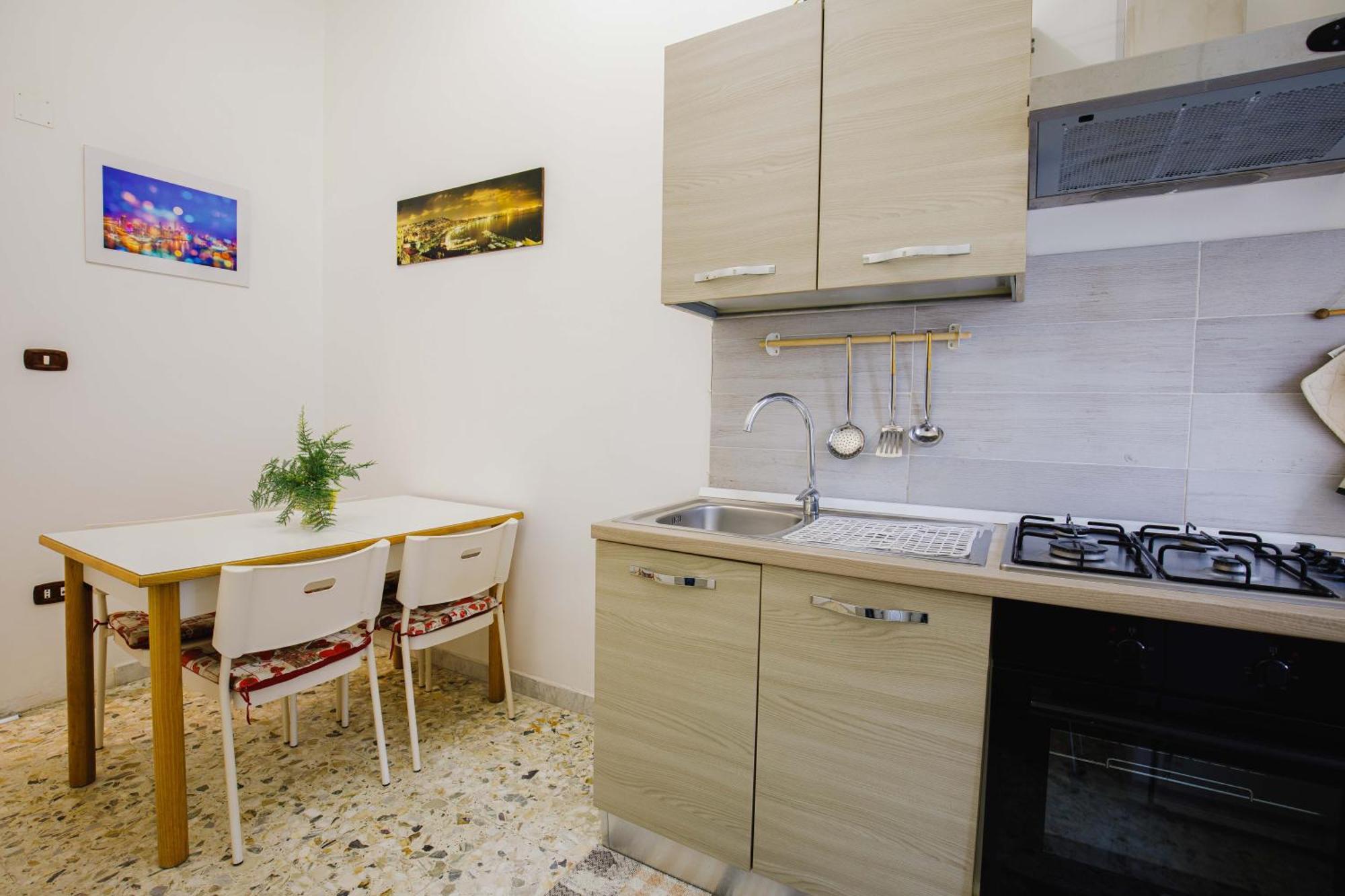 Appartement Casa Intera In Via Dell Epomeo 175 *
