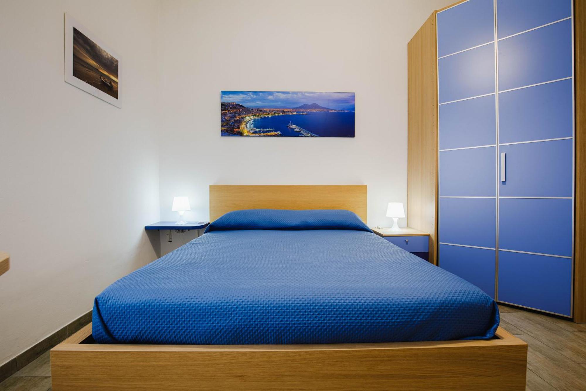 Casa Intera In Via Dell Epomeo 175 Napels